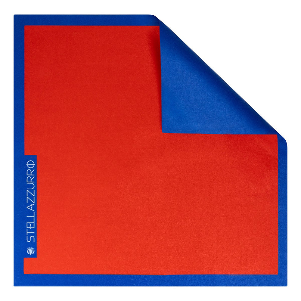 Stellazzurro Rosso microvezeldoek met kleurrijk ontwerp voor grondige reiniging van brillen, tablets, sieraden en schermen." "Colorful-designed Stellazzurro Rosso microfiber cloth for effective cleaning of eyewear, tablets, jewelry, and various screens."